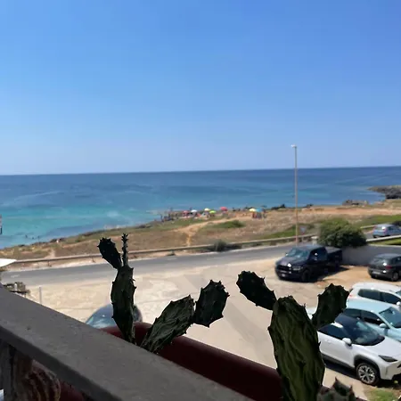 Casa Vista Mare Salento 托雷圣乔万尼乌